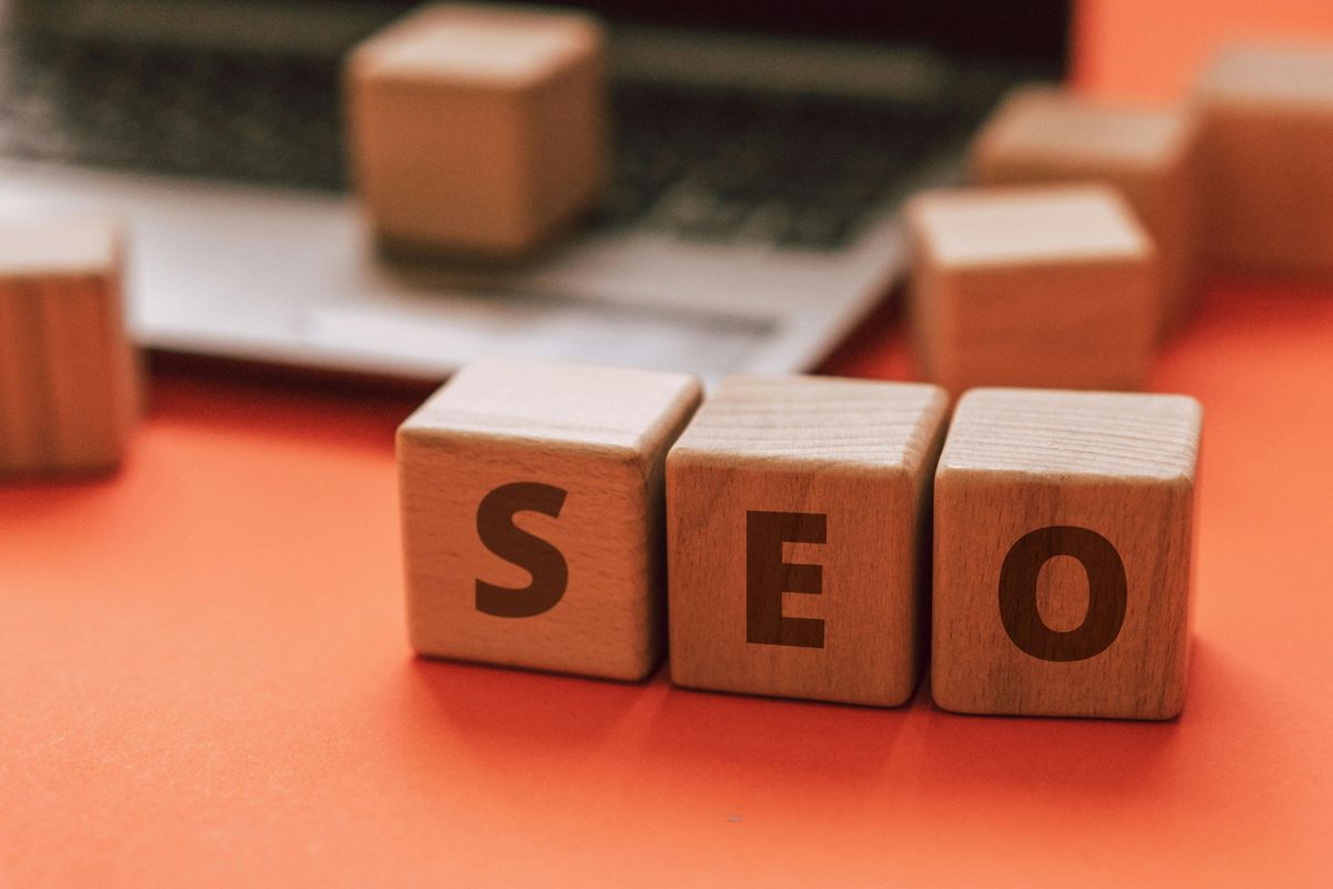 Generative engine optimization strategy showing AI search interfaces including ChatGPT, Claude, and Perplexity